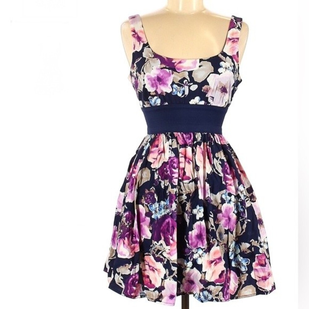 Y2K banded waist scoop back floral dress size small
